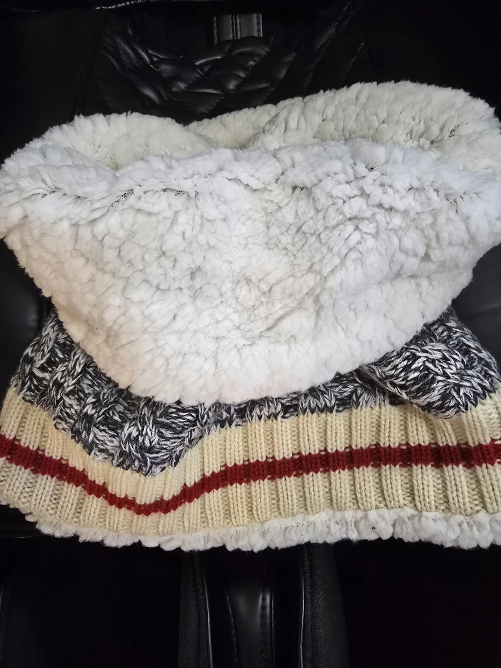 Charlie Paige White Sherpa Faux Shearling Lined Neck Muffler
